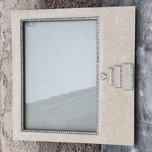 Russ Wedding Cake picture frame Tan